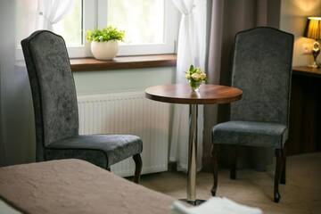 Фото номера Двухместный номер Делюкс с 1 кроватью и ванной Отель Hotel Onyx г. Губин 9